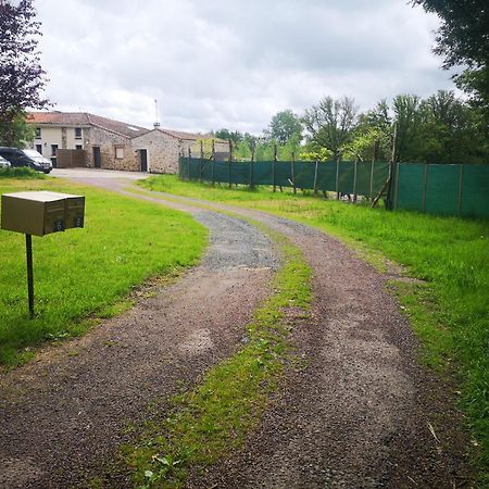Villa L'Evasion En Pierre Piscine Et Etang Prive Sevremoine Exterior foto